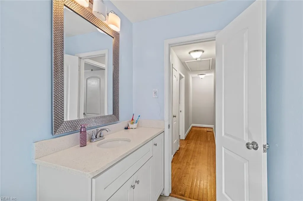 Newport News, Virginia 23602, United States, 3 Bedrooms Bedrooms, ,3 BathroomsBathrooms,Residential,Pending,102820