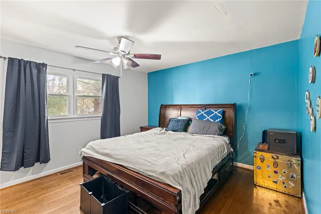 Newport News, Virginia 23602, United States, 3 Bedrooms Bedrooms, ,3 BathroomsBathrooms,Residential,Pending,102820