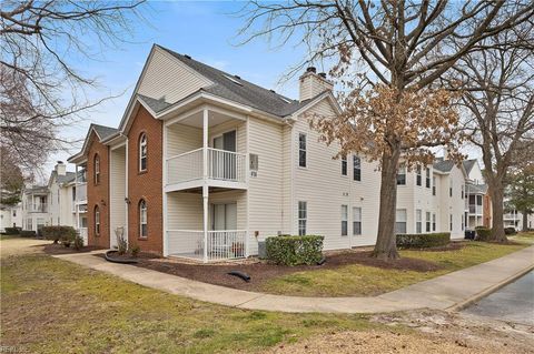 Photo of 1509 Penrose Arch #14E, Virginia Beach, VA 23453 (MLS # 10623543)