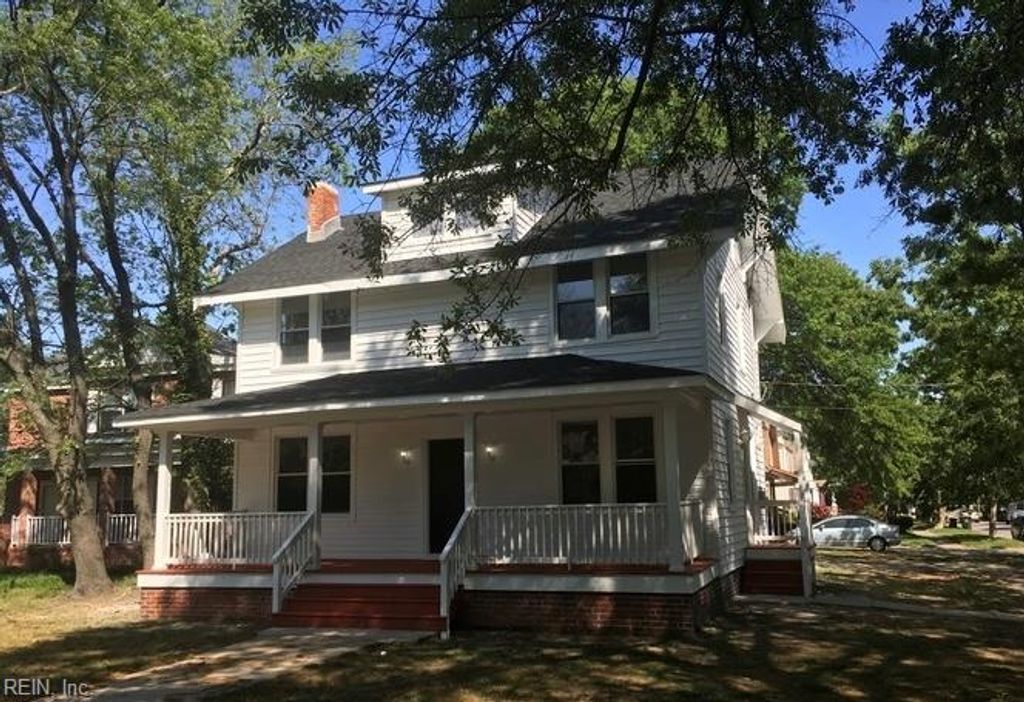 Photo of 2702 Bowdens Ferry Road, Norfolk, VA 23508 (MLS # 10613176)