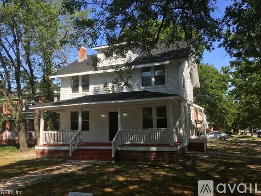 Photo of 2702 Bowdens Ferry Road, Norfolk, VA 23508 (MLS # 10613176)