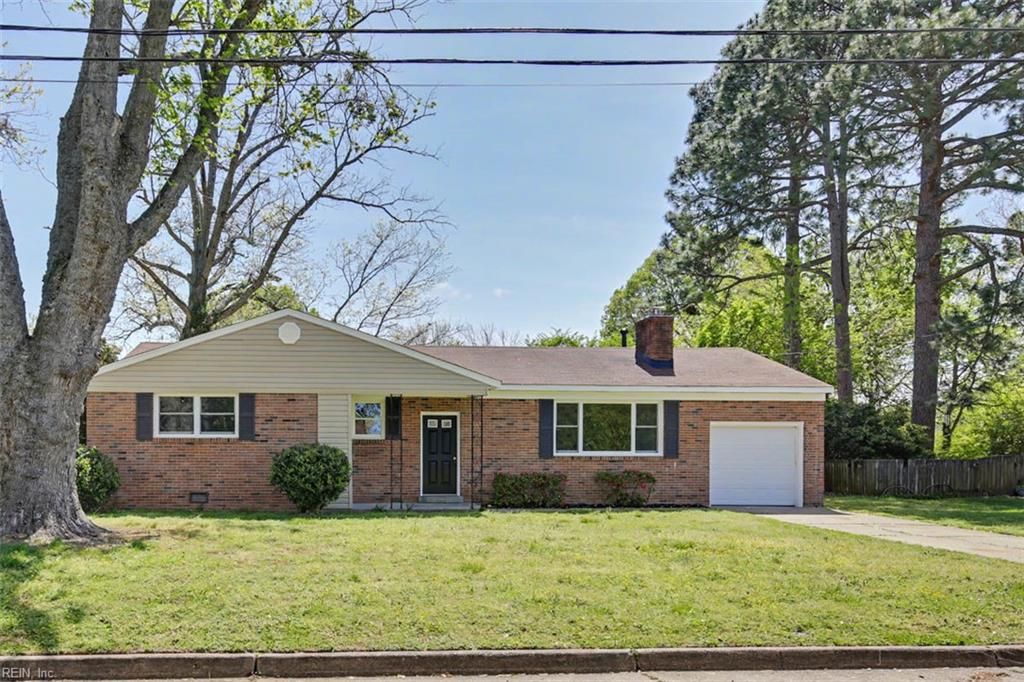 Photo of 319 Pasture Lane, Hampton, VA 23669 (MLS # 10629316)