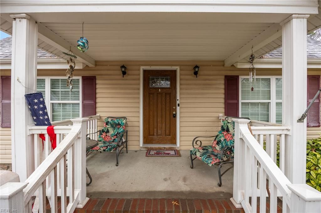 Photo of 8057 W Glen Road, Norfolk, VA 23505 (MLS # 10612338)