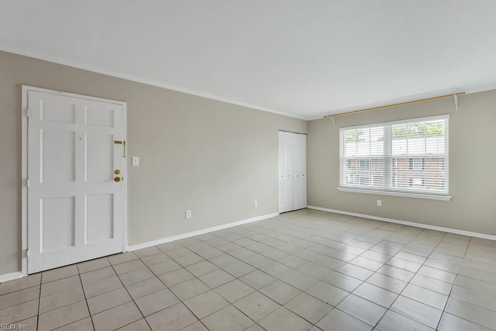 Photo of 1015 Barclay Square, Virginia Beach, VA 23451 (MLS # 10651465)
