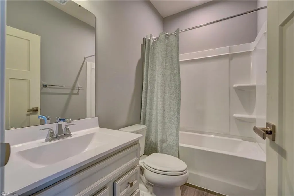 Suffolk, Virginia 23435, United States, 3 Bedrooms Bedrooms, ,3 BathroomsBathrooms,Residential,Active,28599