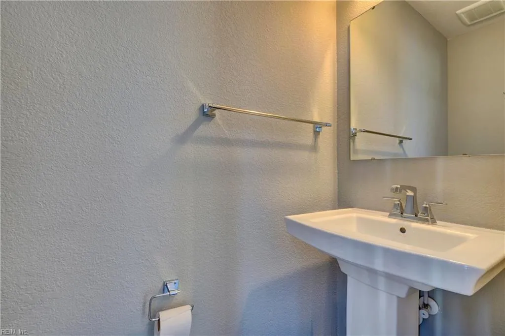 Suffolk, Virginia 23435, United States, 3 Bedrooms Bedrooms, ,3 BathroomsBathrooms,Residential,Active,28599