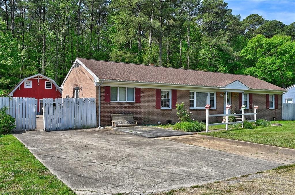 Photo of 604 Fife St St, Chesapeake, VA 23321 (MLS # 10630410)