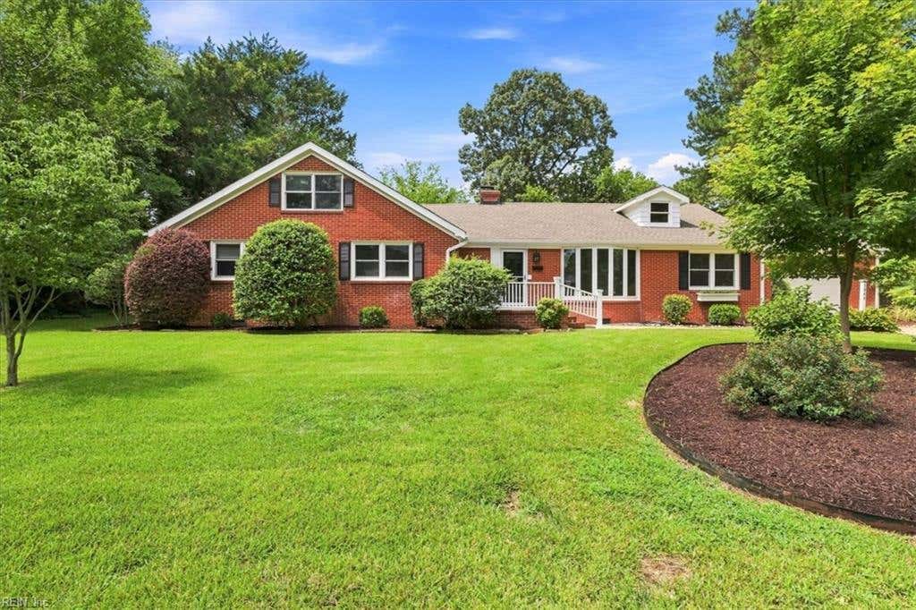 Photo of 3040 Edinburgh Drive, Virginia Beach, VA 23452 (MLS # 10650210)