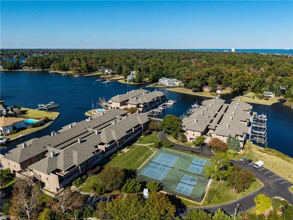 Virginia Beach, Virginia 23451, United States, 2 Bedrooms Bedrooms, ,2 BathroomsBathrooms,Residential,Active,238448