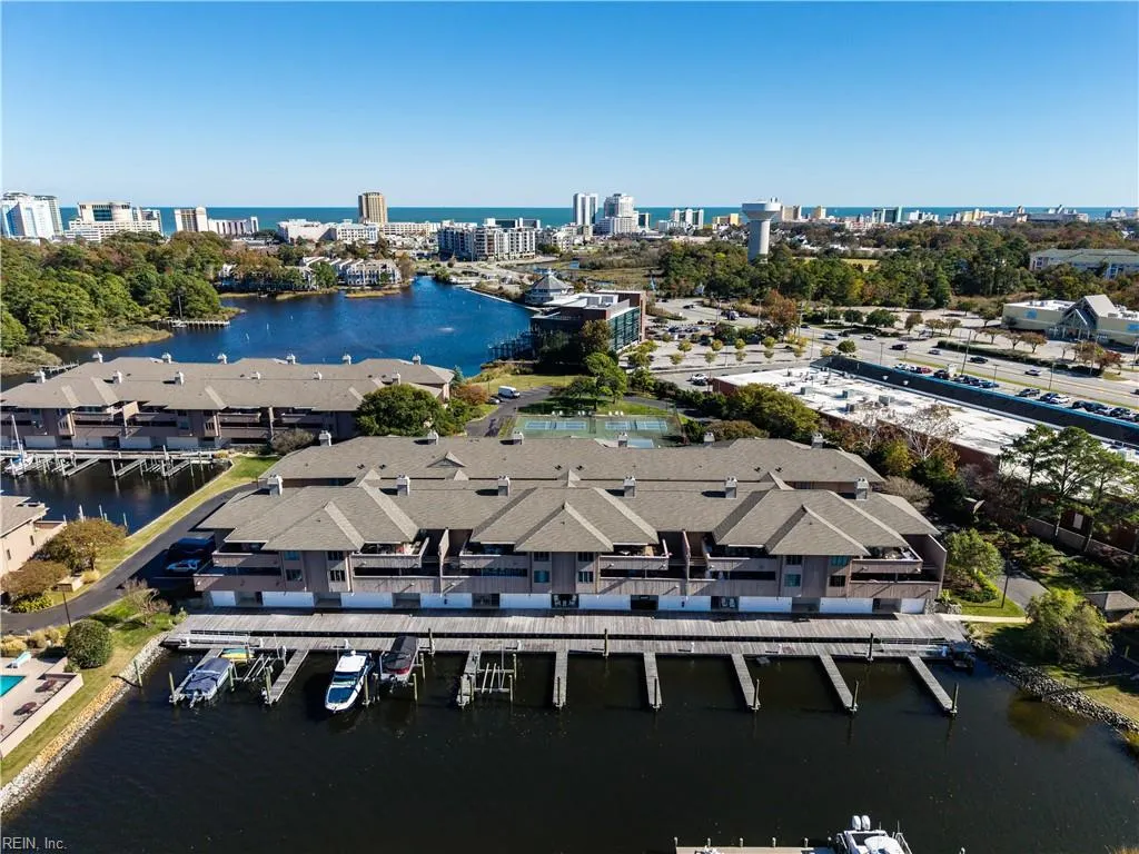 Virginia Beach, Virginia 23451, United States, 2 Bedrooms Bedrooms, ,2 BathroomsBathrooms,Residential,Active,238448