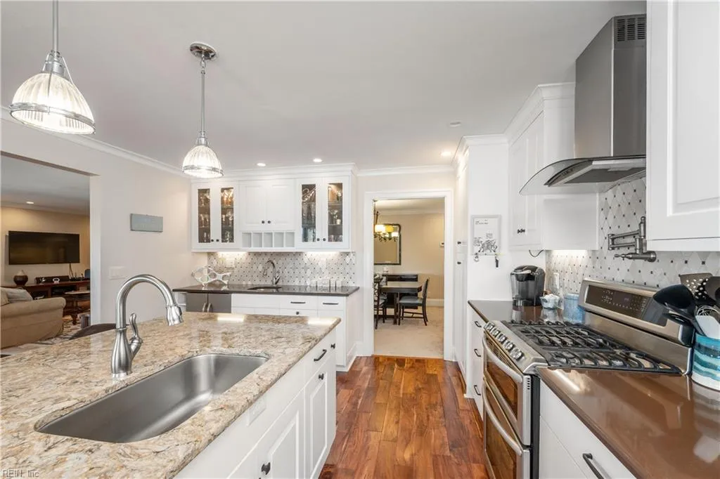 Virginia Beach, Virginia 23451, United States, 2 Bedrooms Bedrooms, ,2 BathroomsBathrooms,Residential,Active,238448