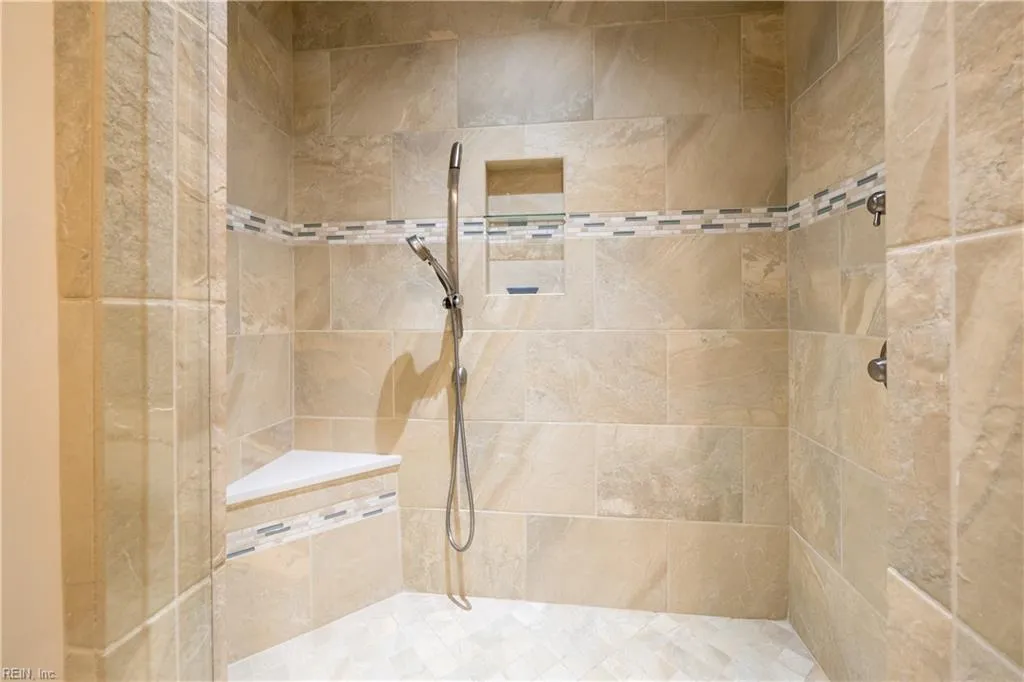 Virginia Beach, Virginia 23451, United States, 2 Bedrooms Bedrooms, ,2 BathroomsBathrooms,Residential,Active,238448