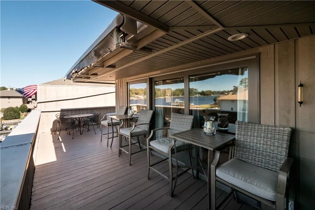 Virginia Beach, Virginia 23451, United States, 2 Bedrooms Bedrooms, ,2 BathroomsBathrooms,Residential,Active,238448