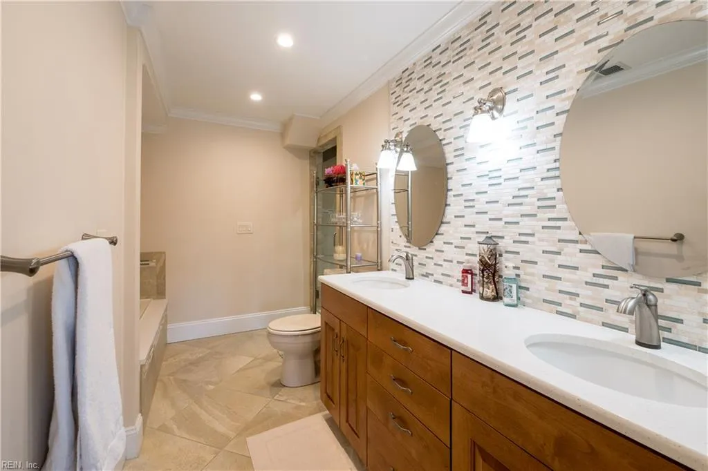 Virginia Beach, Virginia 23451, United States, 2 Bedrooms Bedrooms, ,2 BathroomsBathrooms,Residential,Active,238448