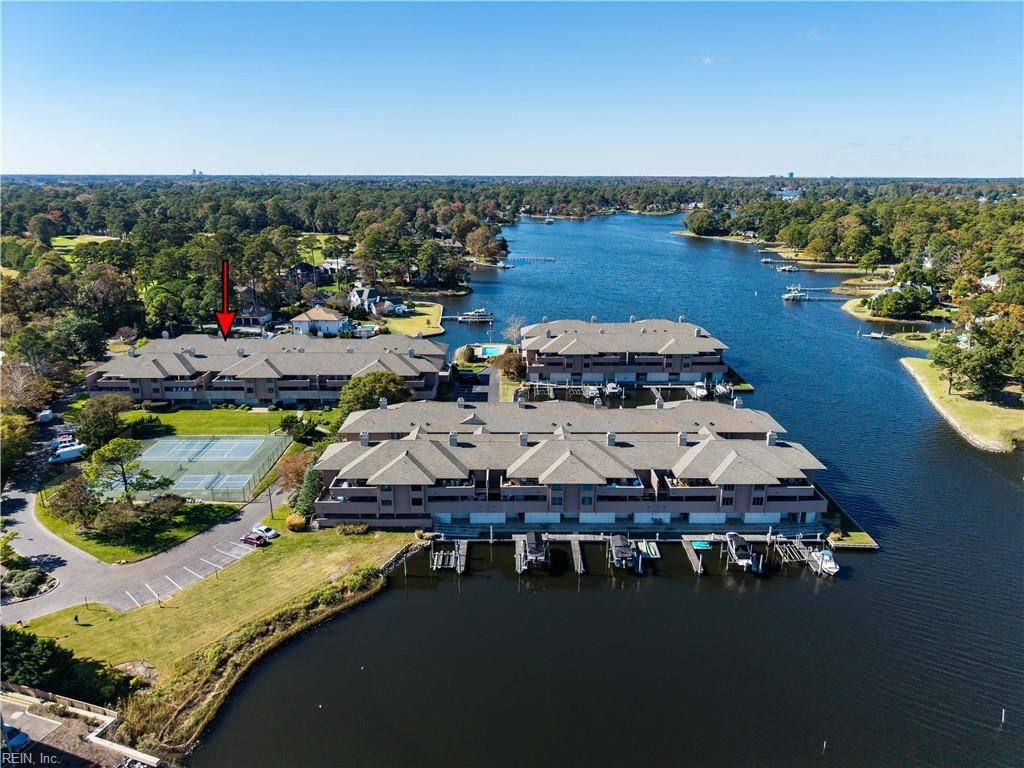 Photo of 700 Oriole Drive #122, Virginia Beach, VA 23451 (MLS # 10608743)