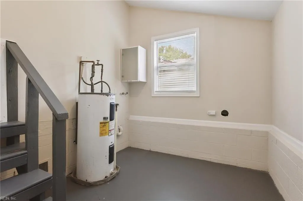 Newport News, Virginia 23607, United States, 4 Bedrooms Bedrooms, ,2 BathroomsBathrooms,Residential,Active,197191