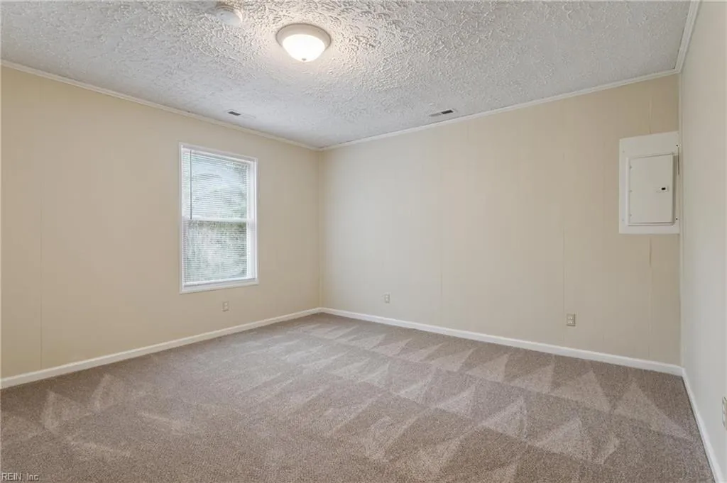 Newport News, Virginia 23607, United States, 4 Bedrooms Bedrooms, ,2 BathroomsBathrooms,Residential,Active,197191