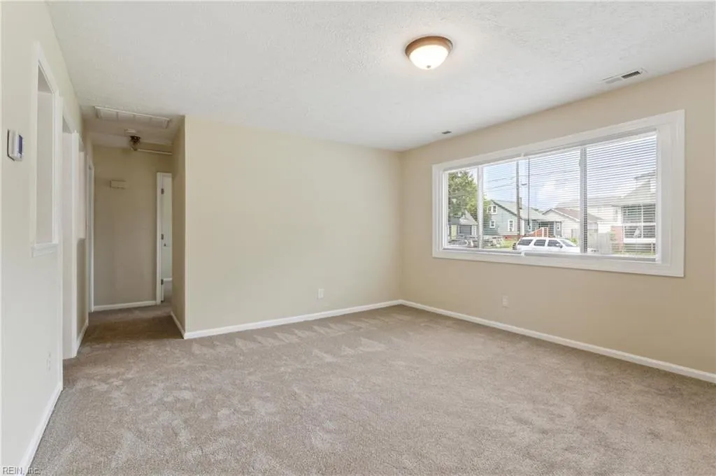 Newport News, Virginia 23607, United States, 4 Bedrooms Bedrooms, ,2 BathroomsBathrooms,Residential,Active,197191