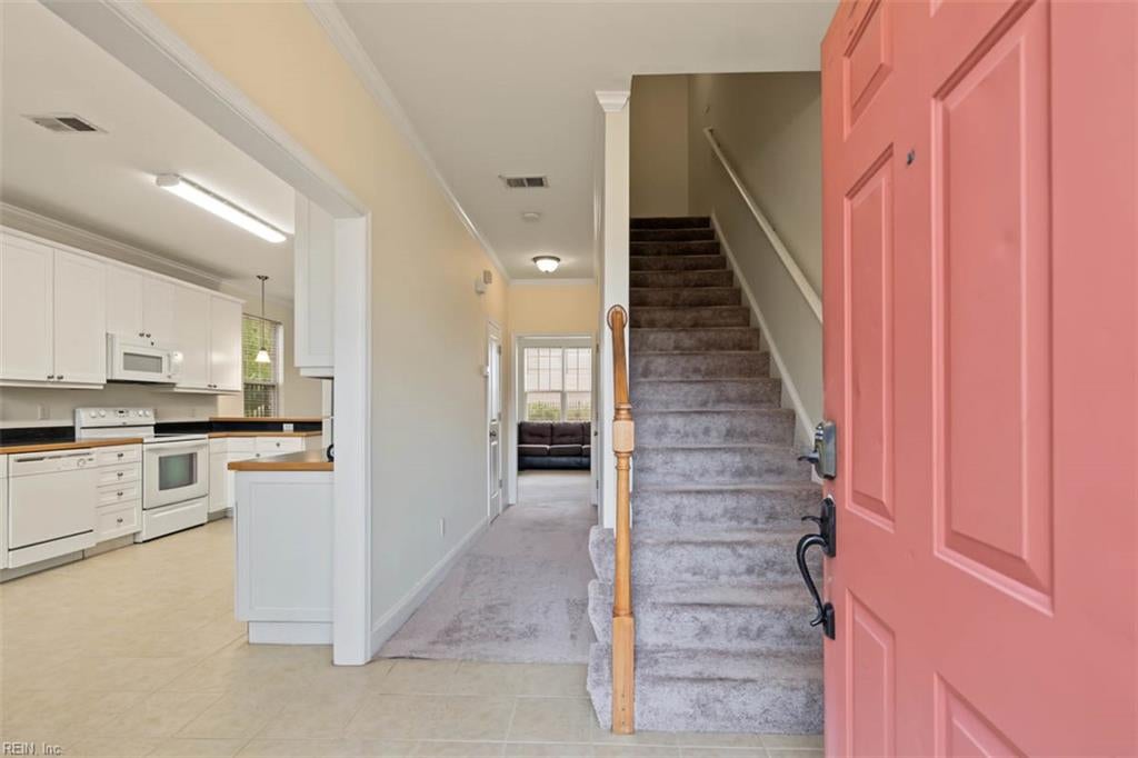 Photo of 4128 Killam Avenue, Norfolk, VA 23508 (MLS # 10655475)