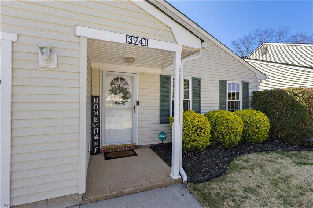 Virginia Beach, Virginia 23456, United States, 3 Bedrooms Bedrooms, ,2 BathroomsBathrooms,Residential,Active,97859