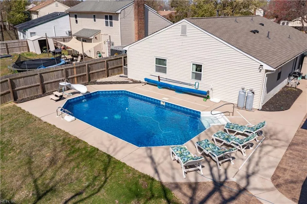 Virginia Beach, Virginia 23456, United States, 3 Bedrooms Bedrooms, ,2 BathroomsBathrooms,Residential,Active,97859