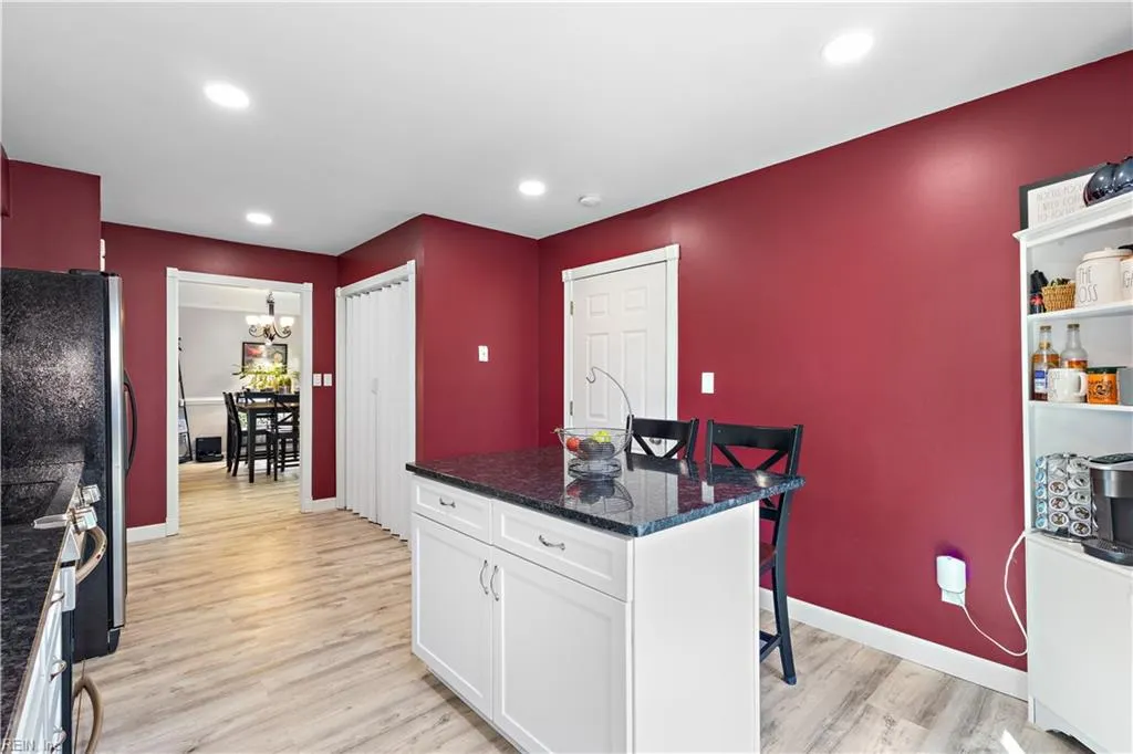 Virginia Beach, Virginia 23456, United States, 3 Bedrooms Bedrooms, ,2 BathroomsBathrooms,Residential,Active,97859