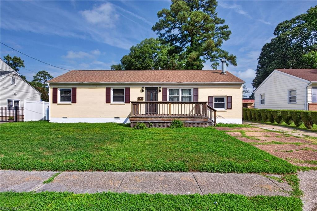 Photo of 18 Haley Drive, Hampton, VA 23661 (MLS # 10651512)
