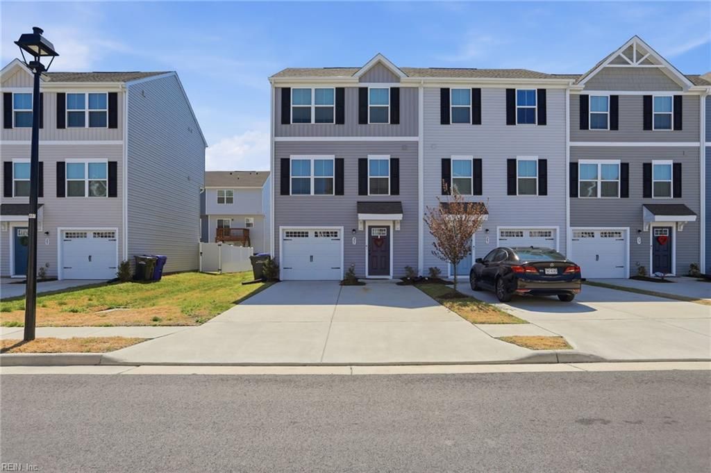 Photo of 25 Clara Court, Suffolk, VA 23434 (MLS # 10626351)