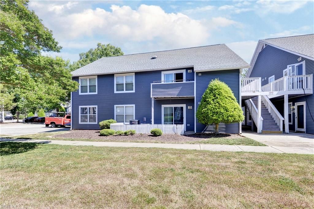 Photo of 12757 Saint James Place #F, Newport News, VA 23602 (MLS # 10633207)