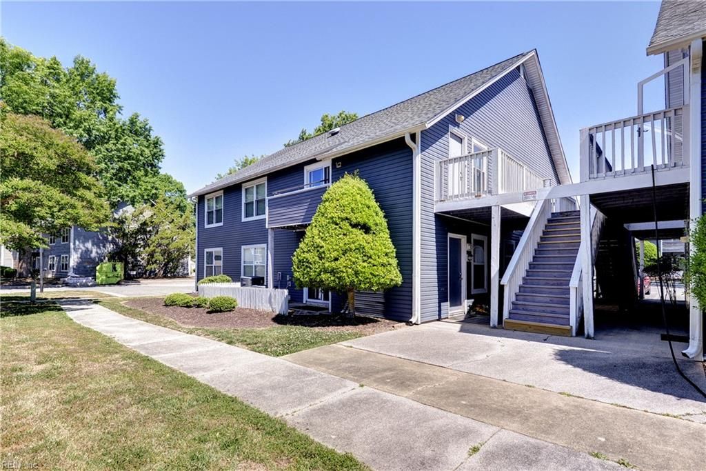Photo of 12757 Saint James Place #F, Newport News, VA 23602 (MLS # 10633207)