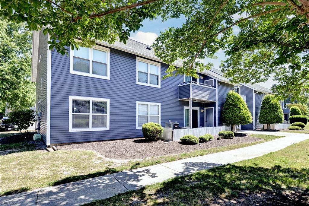 Photo of 12757 Saint James Place #F, Newport News, VA 23602 (MLS # 10633207)