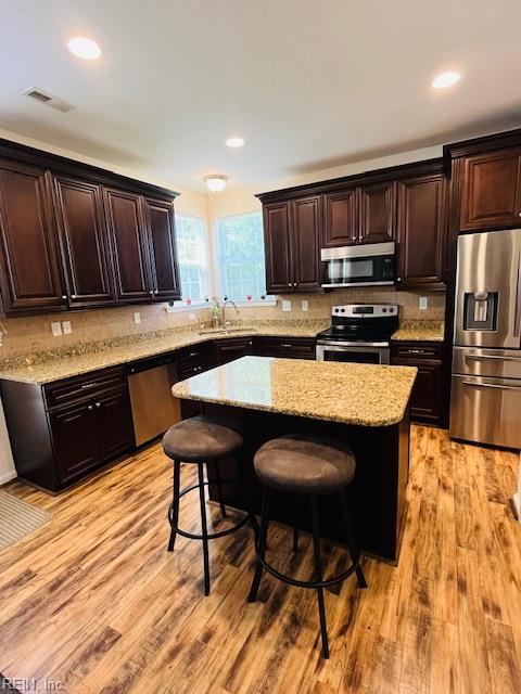 1000 Joan CT