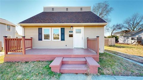 Photo of 223 Sycamore Avenue, Newport News, VA 23607 (MLS # 10616631)