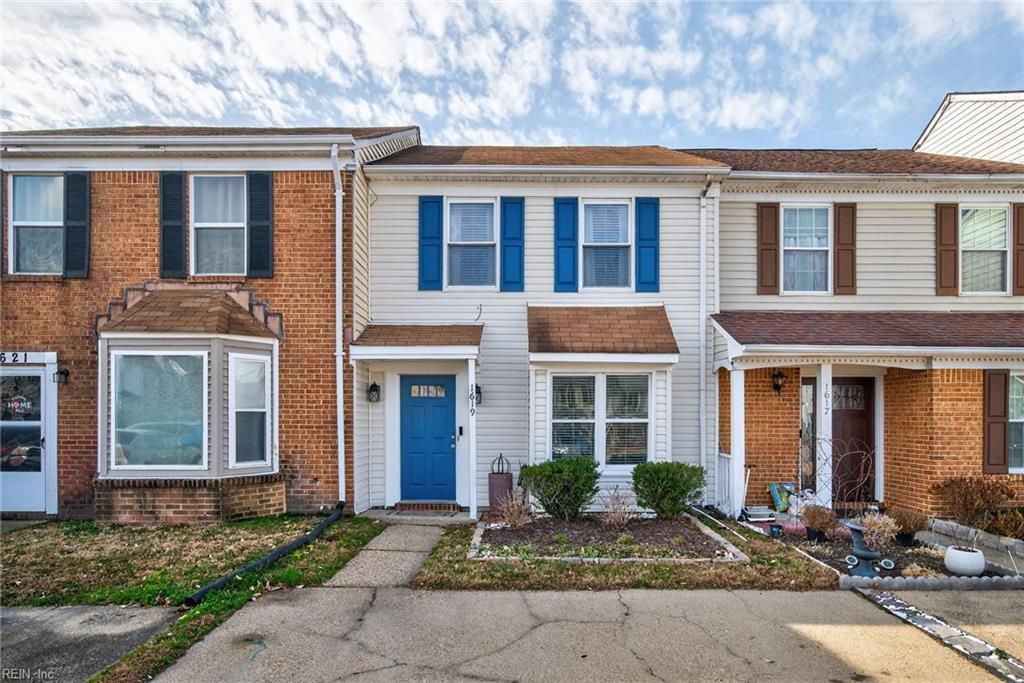 Photo of 1619 Riverstone Drive, Virginia Beach, VA 23464 (MLS # 10615915)