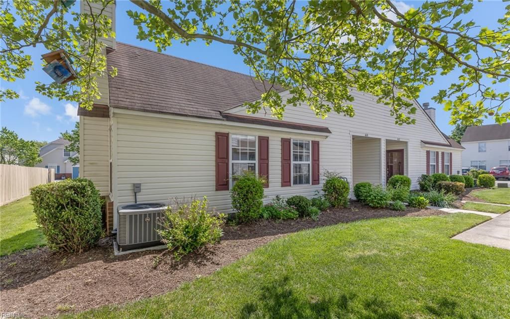 Photo of 4606 Olde Stone Way, Chesapeake, VA 23321 (MLS # 10630382)