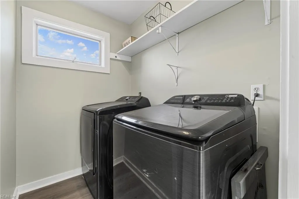 Chesapeake, Virginia 23320, United States, 4 Bedrooms Bedrooms, ,3 BathroomsBathrooms,Residential,Pending,109286