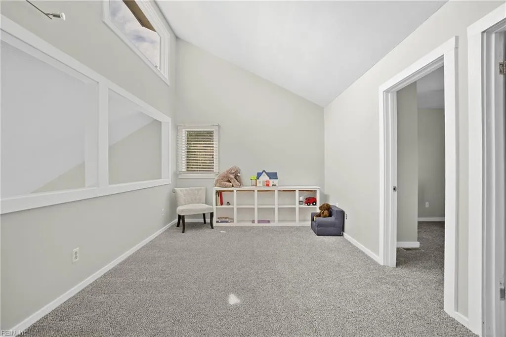 Chesapeake, Virginia 23320, United States, 4 Bedrooms Bedrooms, ,3 BathroomsBathrooms,Residential,Pending,109286