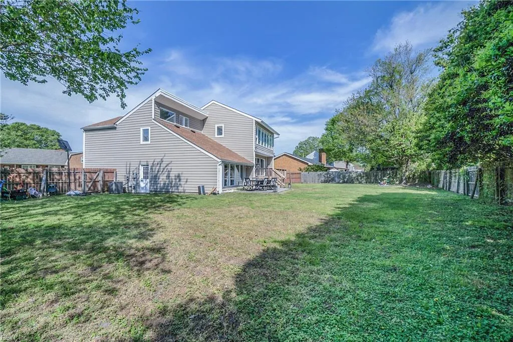 Chesapeake, Virginia 23320, United States, 4 Bedrooms Bedrooms, ,3 BathroomsBathrooms,Residential,Pending,109286