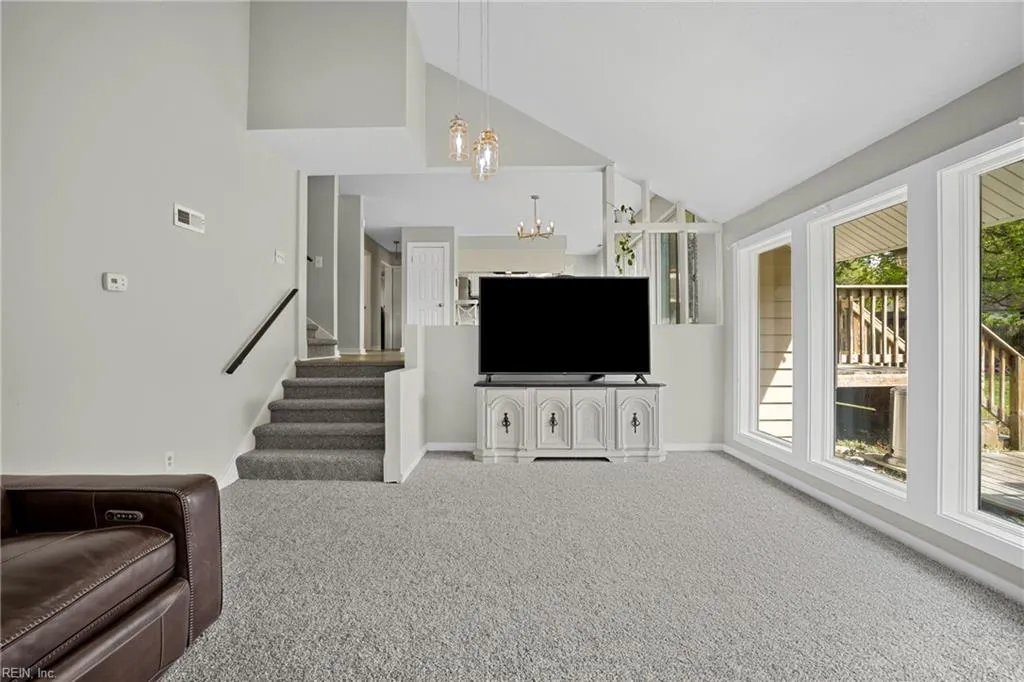 Chesapeake, Virginia 23320, United States, 4 Bedrooms Bedrooms, ,3 BathroomsBathrooms,Residential,Pending,109286