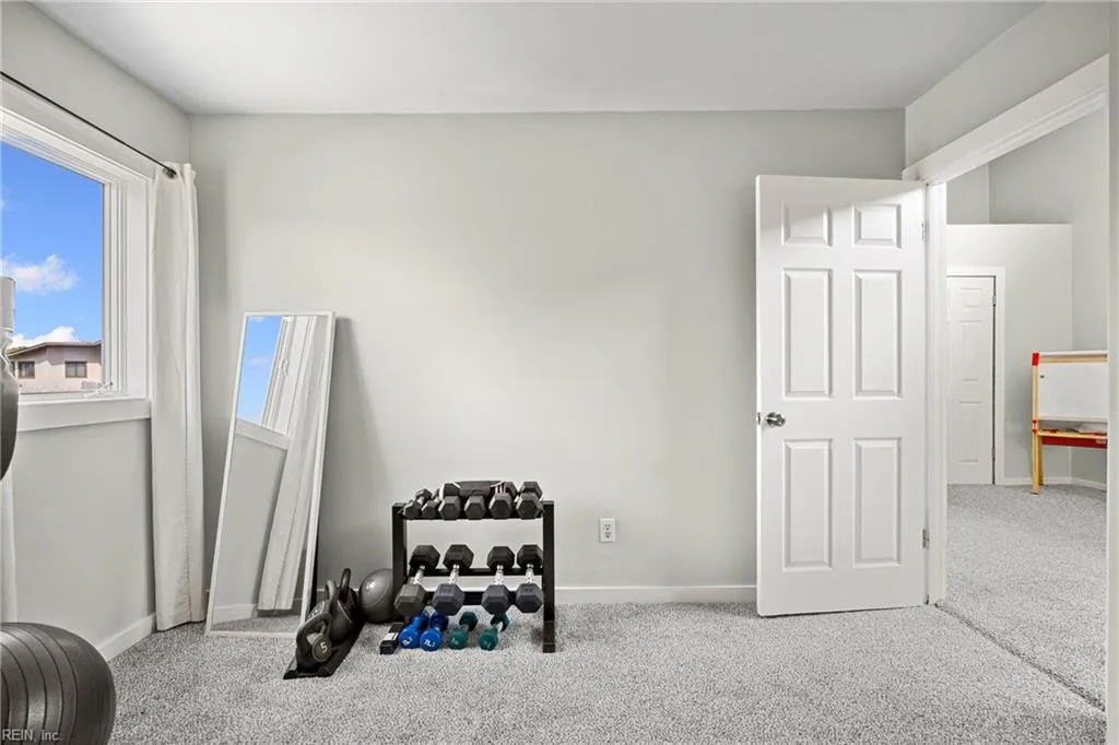 Chesapeake, Virginia 23320, United States, 4 Bedrooms Bedrooms, ,3 BathroomsBathrooms,Residential,Pending,109286