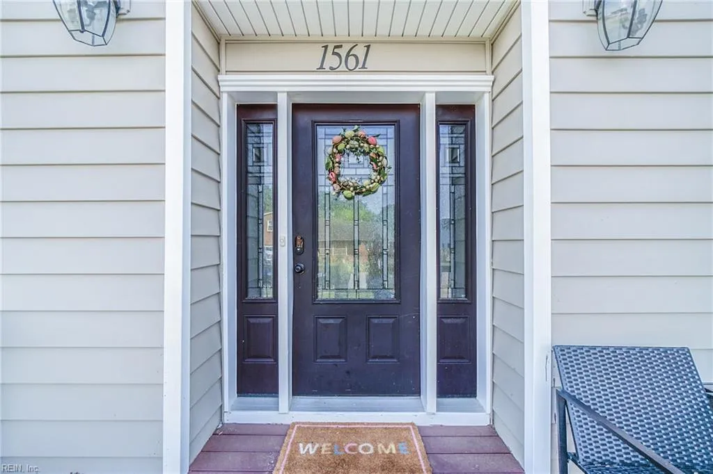 Chesapeake, Virginia 23320, United States, 4 Bedrooms Bedrooms, ,3 BathroomsBathrooms,Residential,Pending,109286