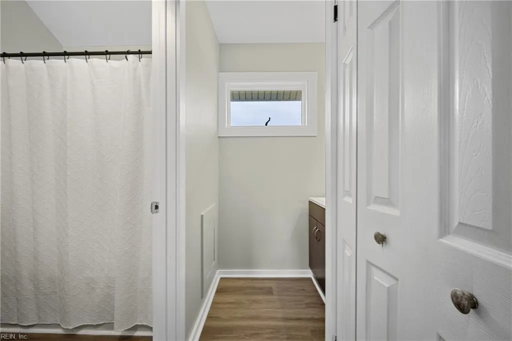 Chesapeake, Virginia 23320, United States, 4 Bedrooms Bedrooms, ,3 BathroomsBathrooms,Residential,Pending,109286