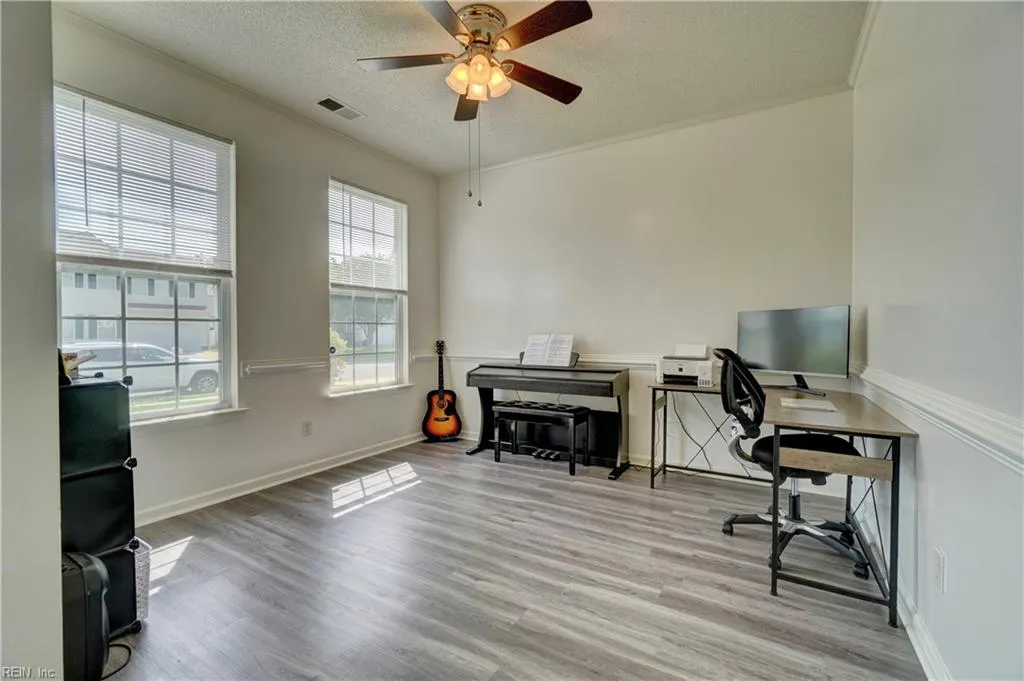 Suffolk, Virginia 23435, United States, 4 Bedrooms Bedrooms, ,2 BathroomsBathrooms,Residential,Pending,120359