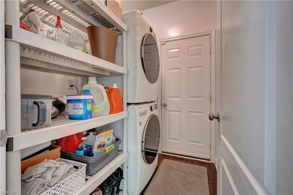 Suffolk, Virginia 23435, United States, 4 Bedrooms Bedrooms, ,2 BathroomsBathrooms,Residential,Pending,120359