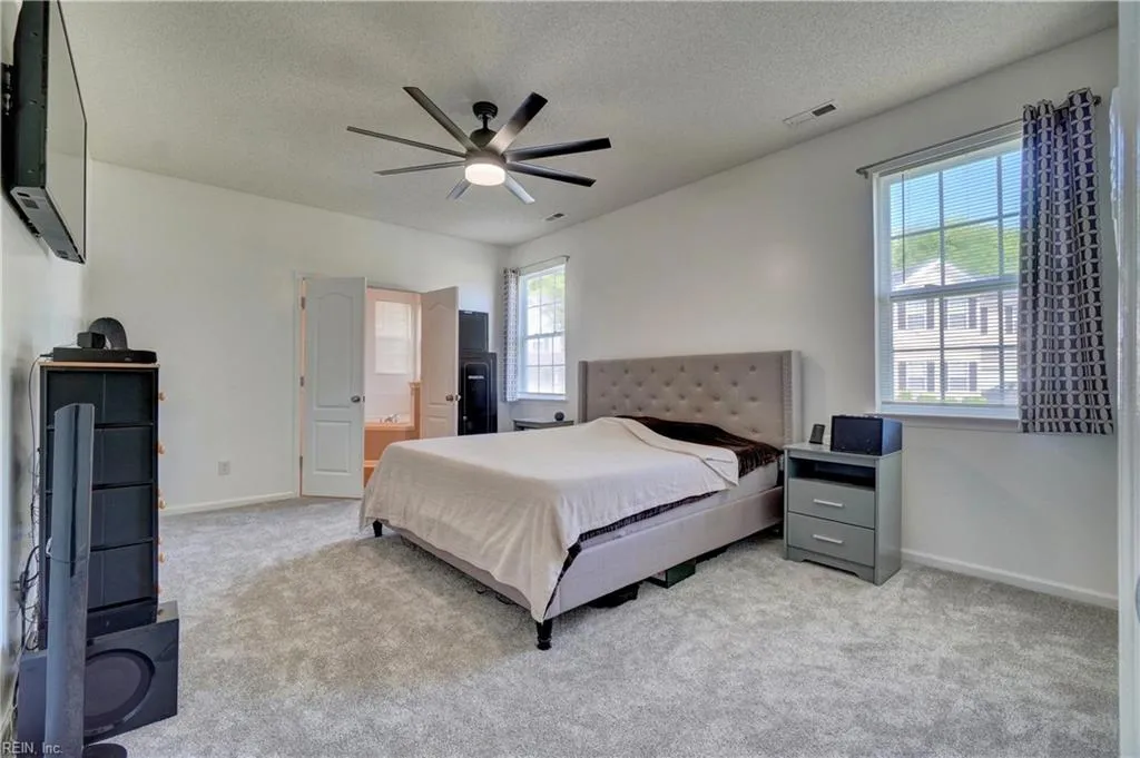 Suffolk, Virginia 23435, United States, 4 Bedrooms Bedrooms, ,2 BathroomsBathrooms,Residential,Pending,120359