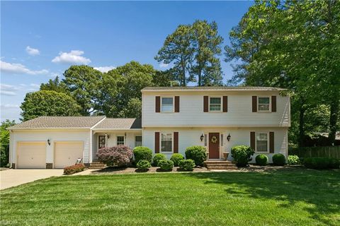 Photo of 10 Plantation Road, Newport News, VA 23602 (MLS # 10635227)