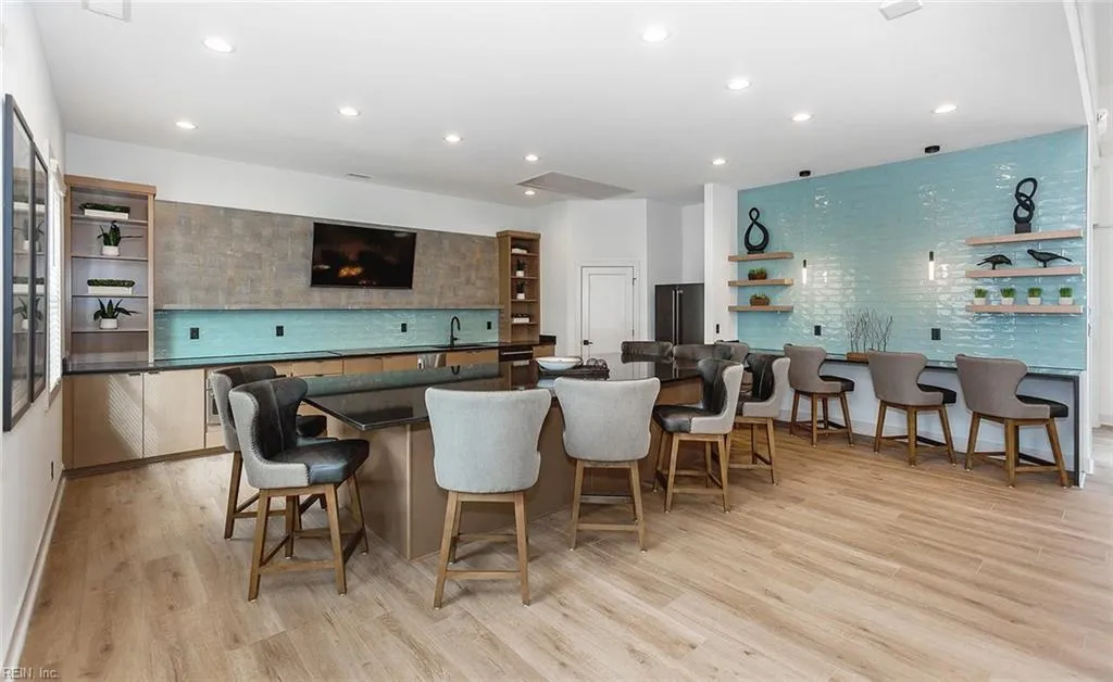 Suffolk, Virginia 23435, United States, 4 Bedrooms Bedrooms, ,4 BathroomsBathrooms,Residential,Active,248359