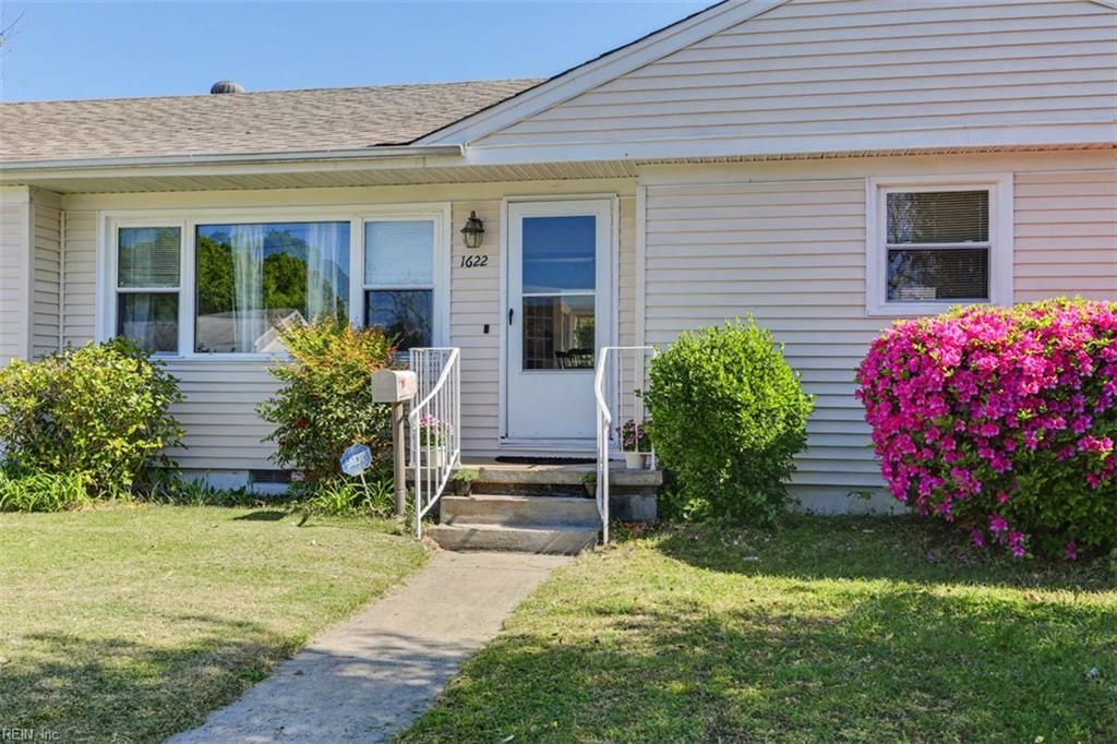 Photo of 1622 Ara Street, Norfolk, VA 23503 (MLS # 10630034)