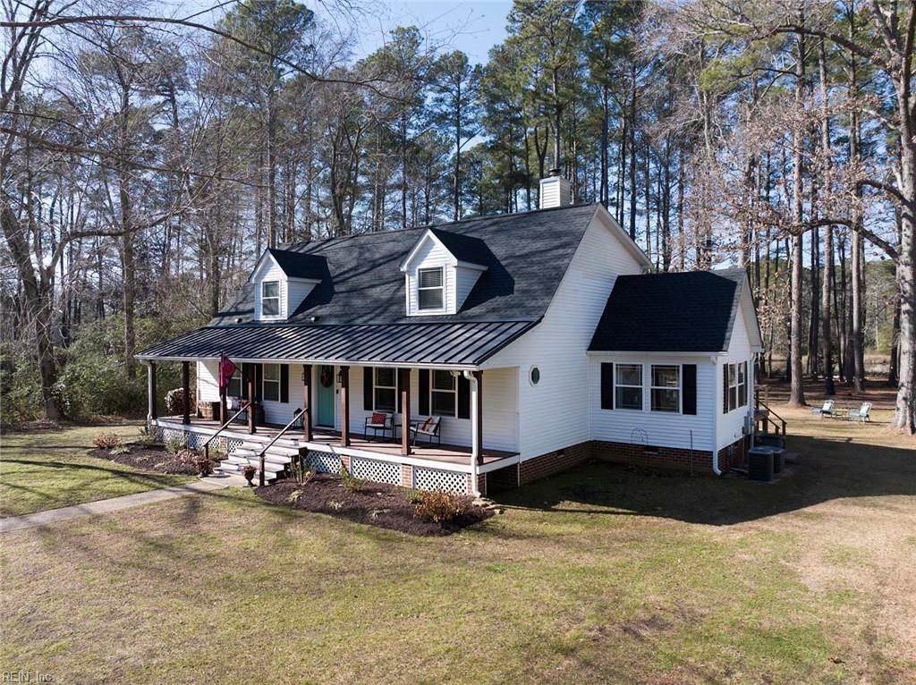 Photo of 514 River Estates Place, Mathews, VA 23109 (MLS # 10618328)