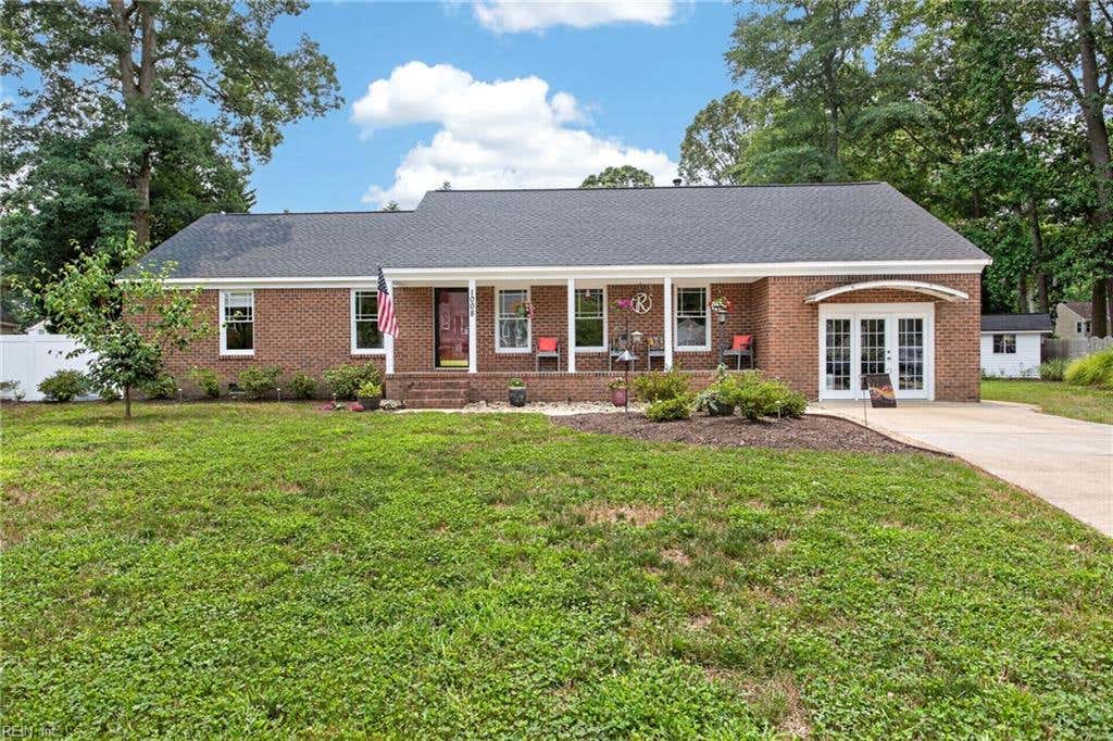 Photo of 1008 Chalbourne Drive, Chesapeake, VA 23322 (MLS # 10644474)